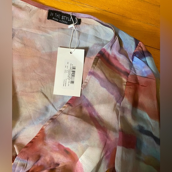 Inthestyle Yasmin Devonport Abstract print Plunge top - Picture 5 of 5